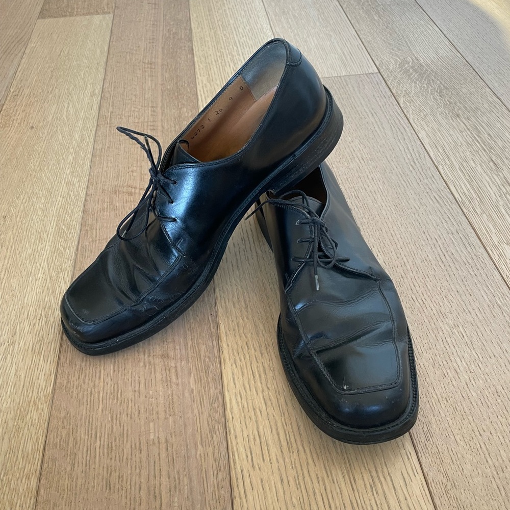 Men’s Salvatore Ferragamo Square Toe Leather Oxfords Size 9, Black